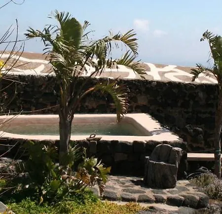 Pantelleria Le Ballute * Tracino