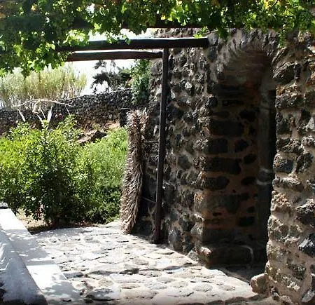 Alloggio per agriturismo Pantelleria Le Ballute Tracino