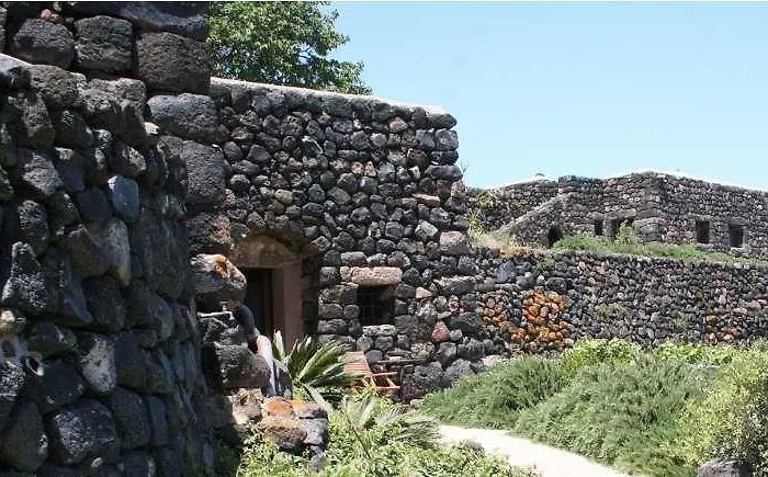 Pantelleria Le Ballute